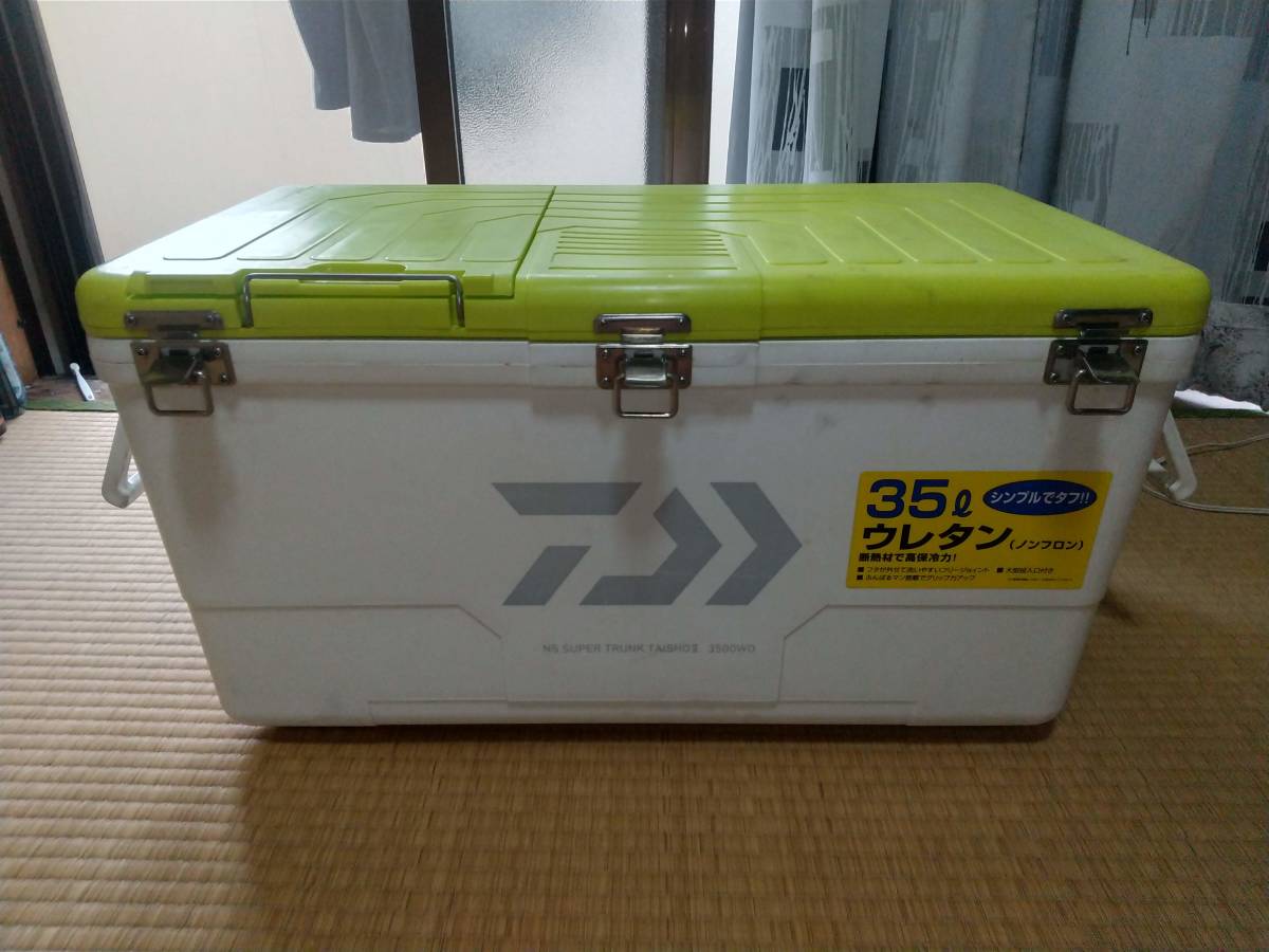 Daiwa ノンスリップトランク大将 3500WD 35リットル 白 釣り クーラー