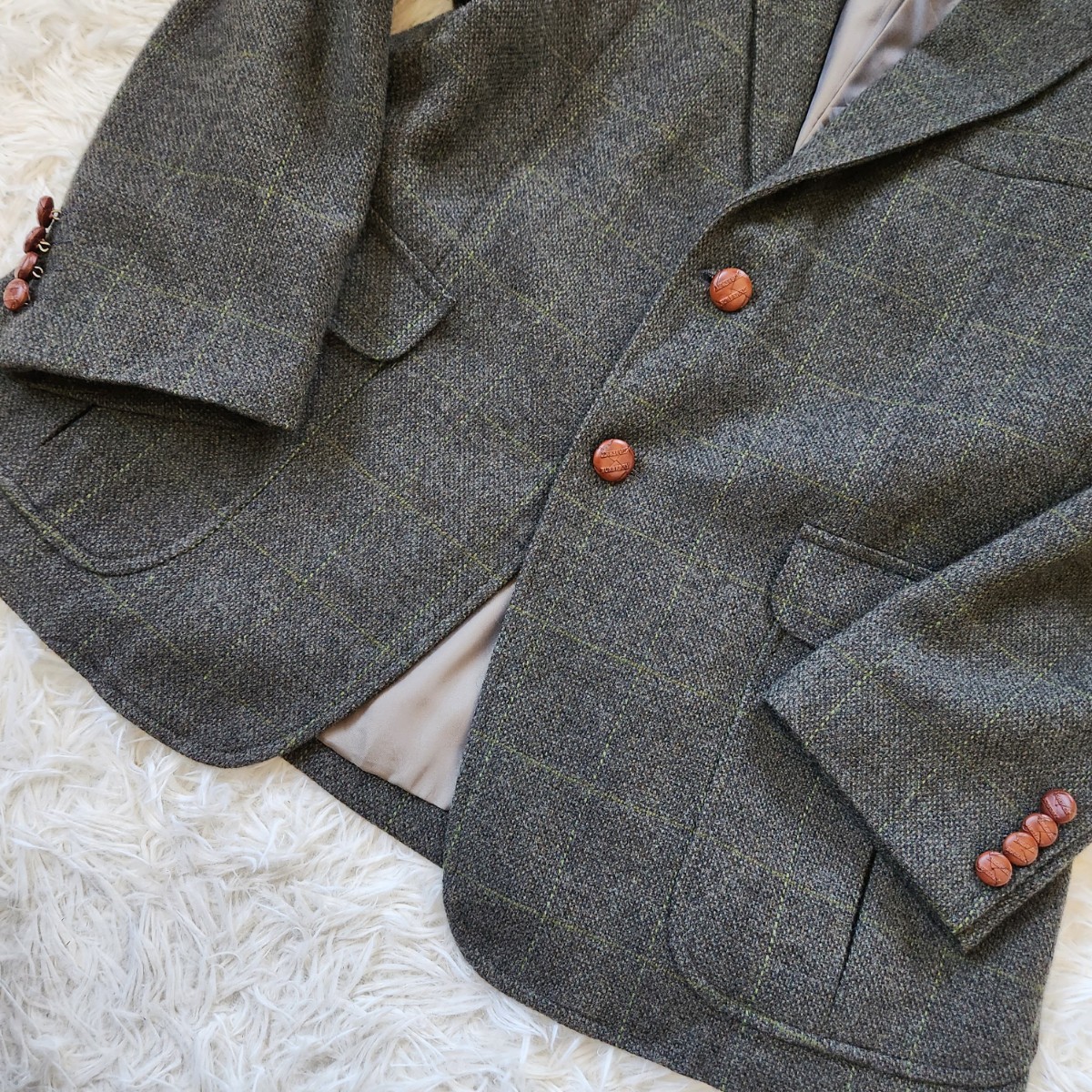 バーバリーロンドン ヘリンボーン くるみボタン BURBERRYのフリマ 