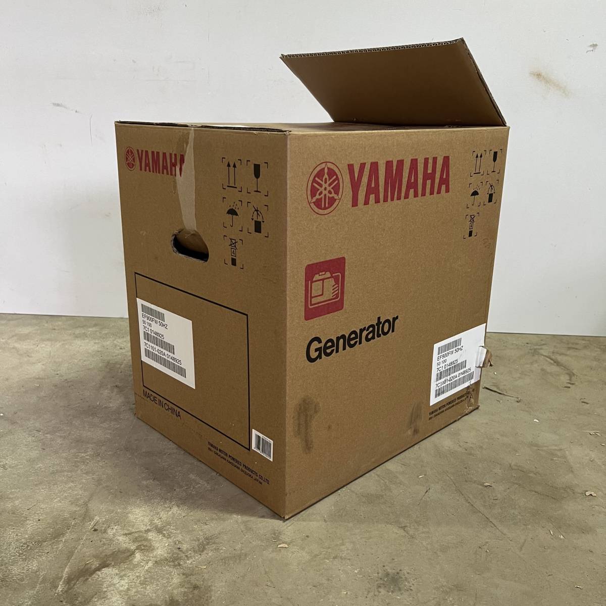 YAMAHA EF900FW エンジン発電機 ポータブル発電機 50HZ 直接引き渡し