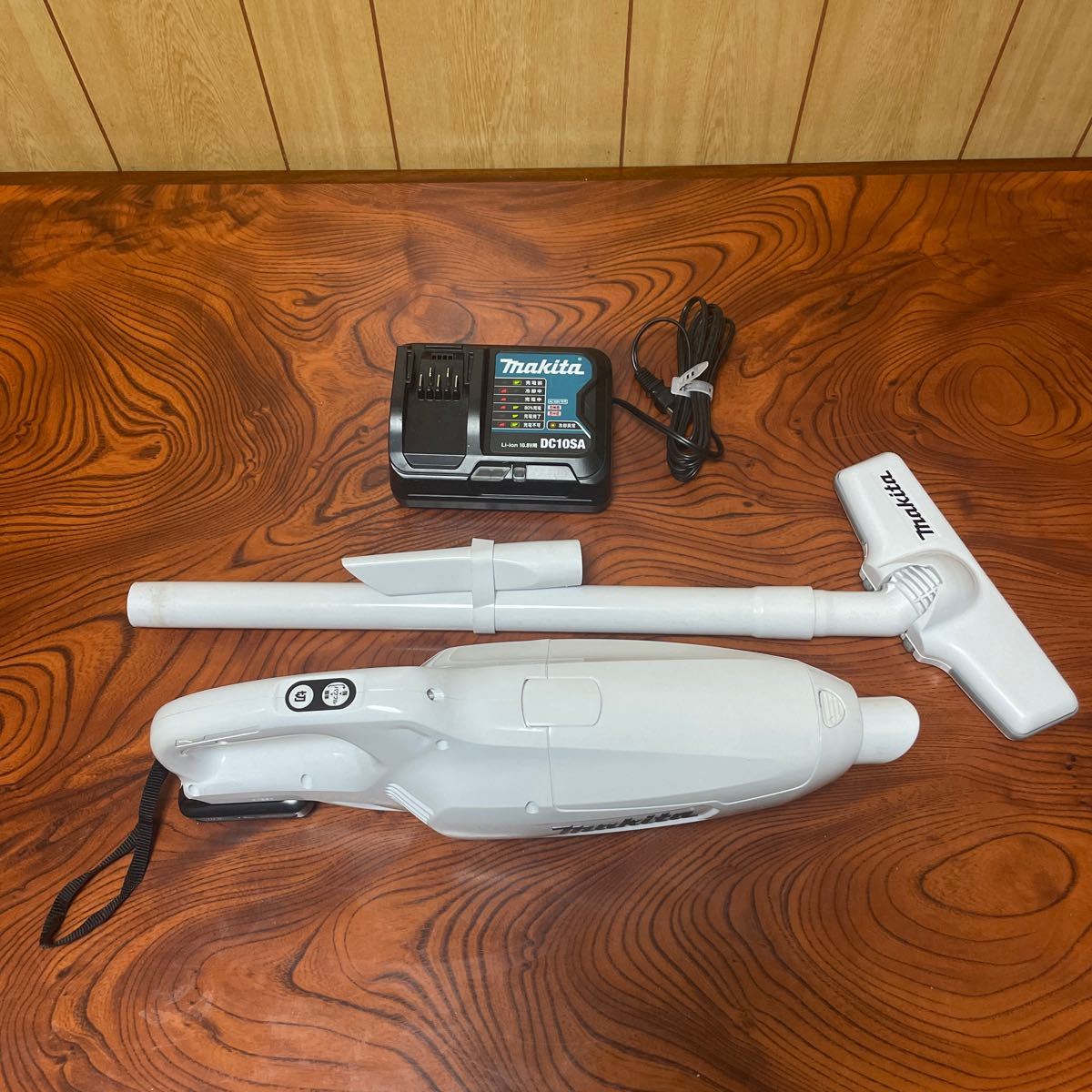 マキタ CL107FD 充電式クリーナ 掃除機 コードレス掃除機 makita
