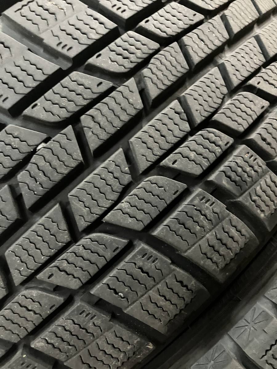 19年製！ バリ山 215/55R17インチ スタッドレスタイヤ アイスナビ6