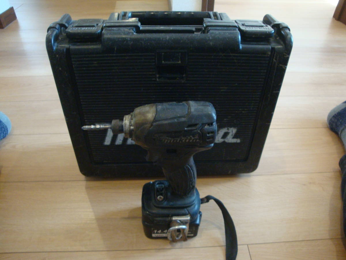 マキタ　インパクトドライバー　USED品