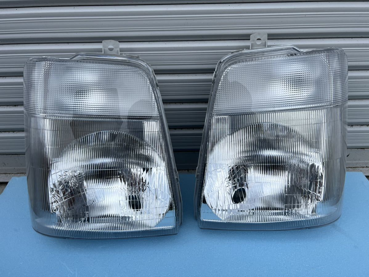 スズキキャリー右ヘッドライト 新品未使用 スズキ キャリー キャリィ ヘッドライト ヘッドランプ 左右