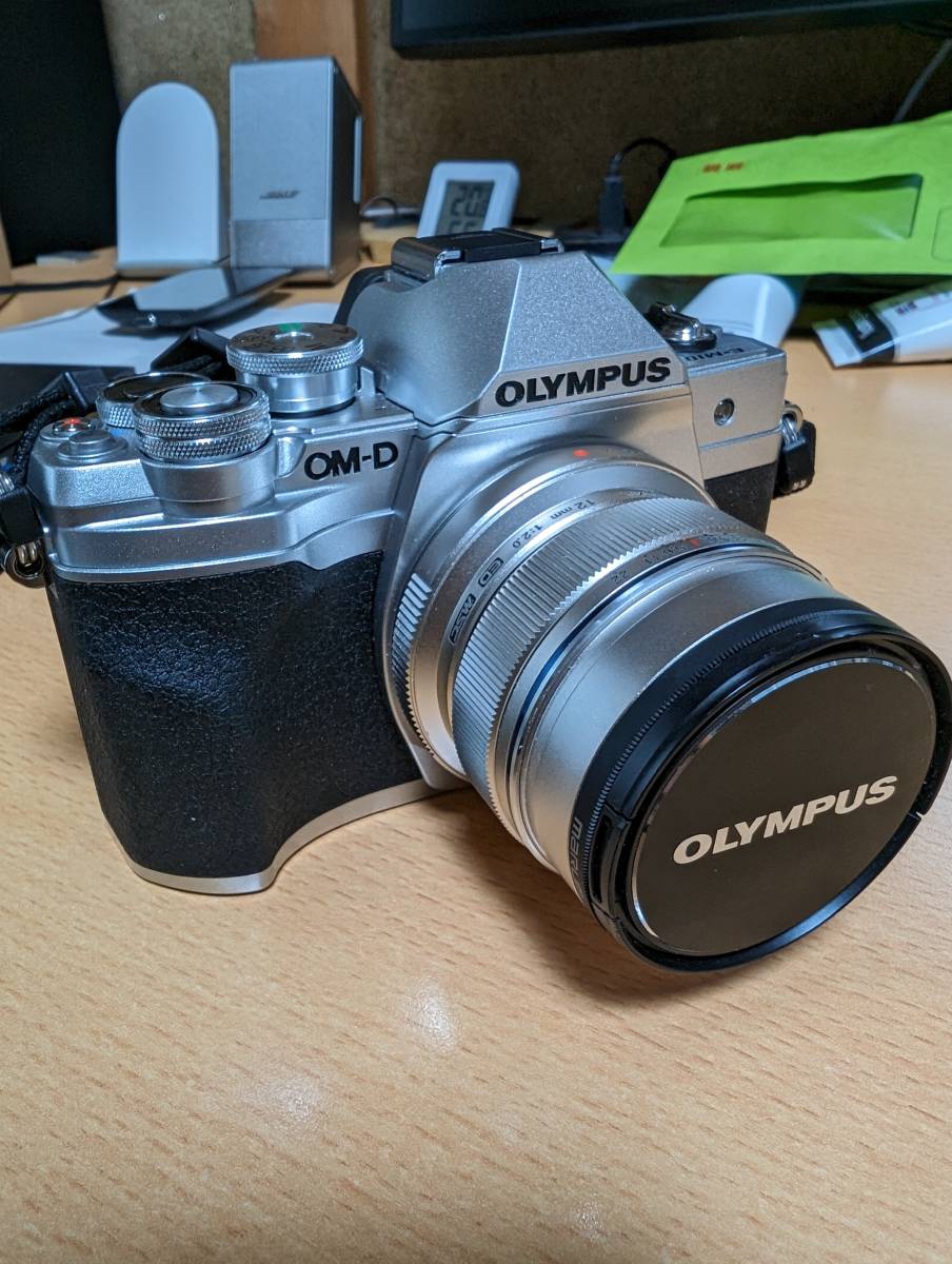 オリンパス ミラーレス一眼カメラ OM-D E-M10 Mark IV EZダブルズーム 