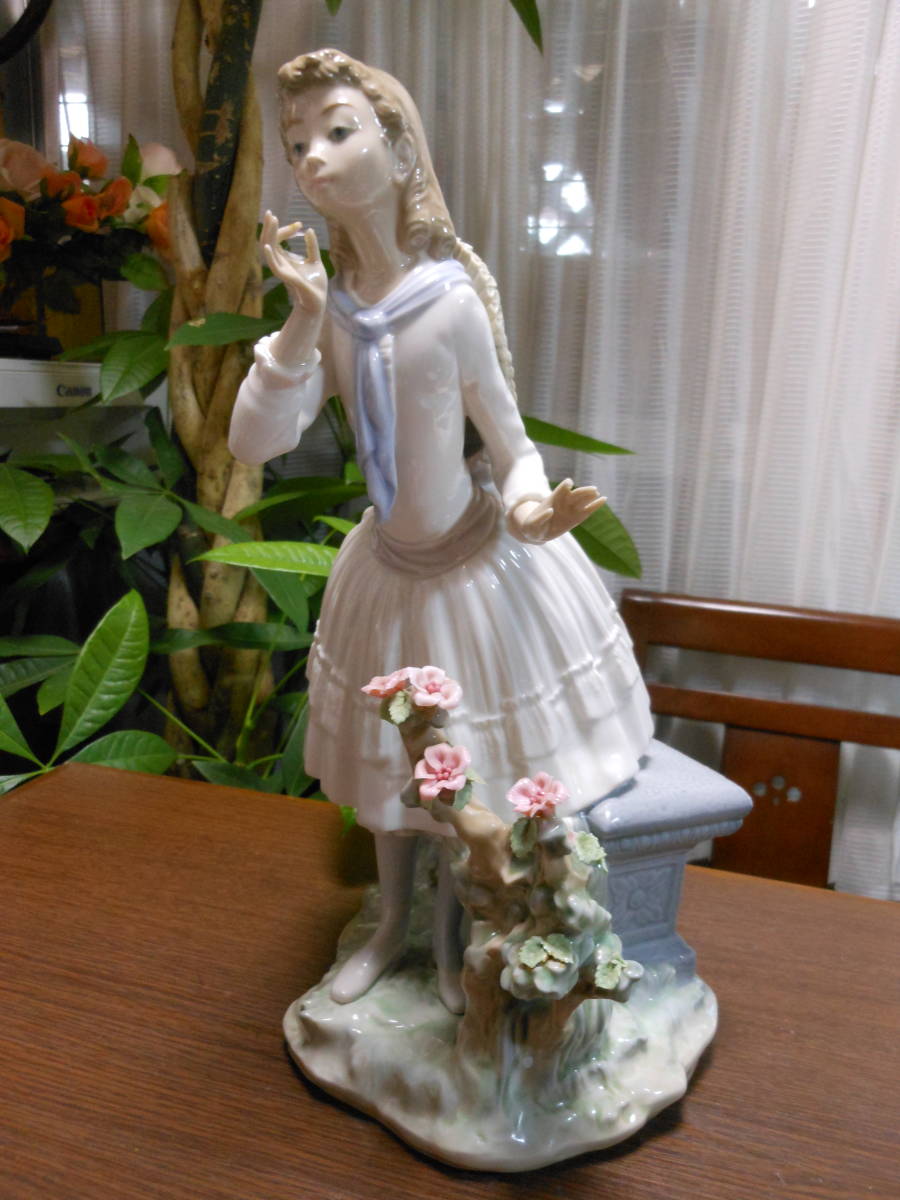 LLADRO　リヤドロ　少女　ブランド　陶器人形