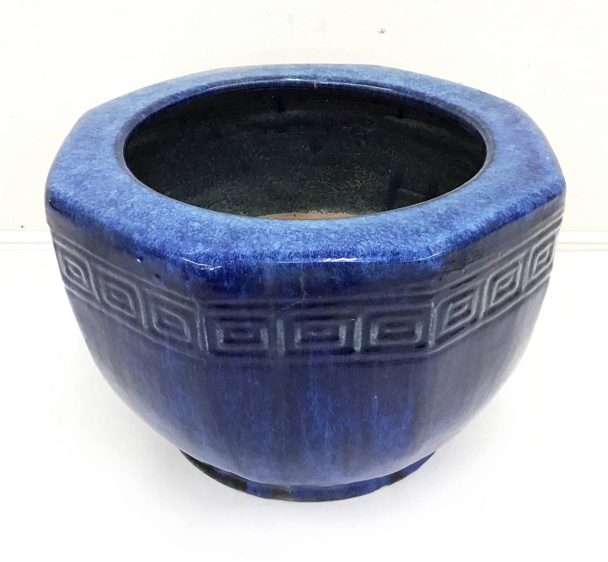 100%新品，人気セール 火鉢 陶器製 横幅約44㎝ 高さ約31㎝ 水鉢 金魚鉢 メダカ鉢 手あぶり 灰道具 茶道具 古民具 古道具 プランター インテリア 焼物 大型 大きい(陶磁一般)｜売買されたオークション情報、yahooの商 陶磁一般