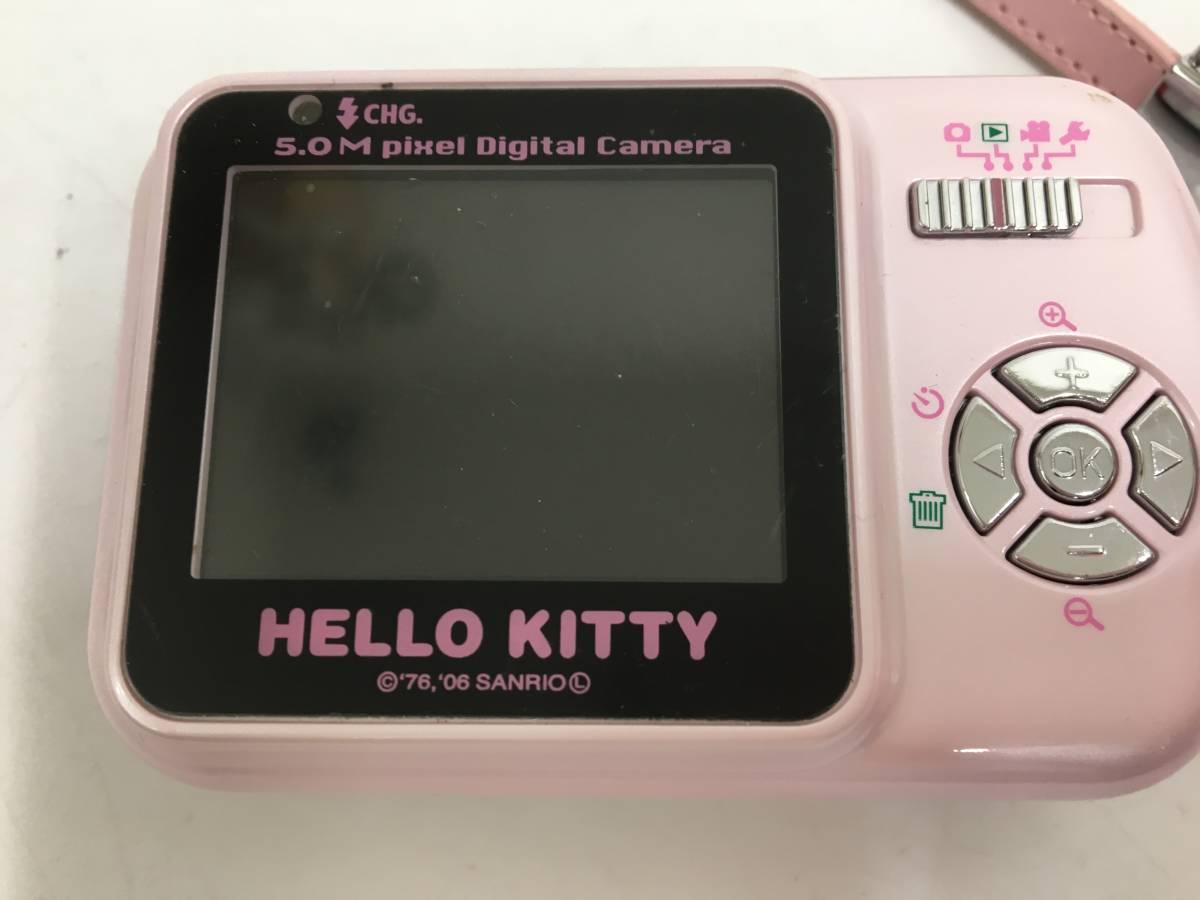 YASHICA Hello Kitty DZ-100 コンパクトデジタルカメラ YASHICA x