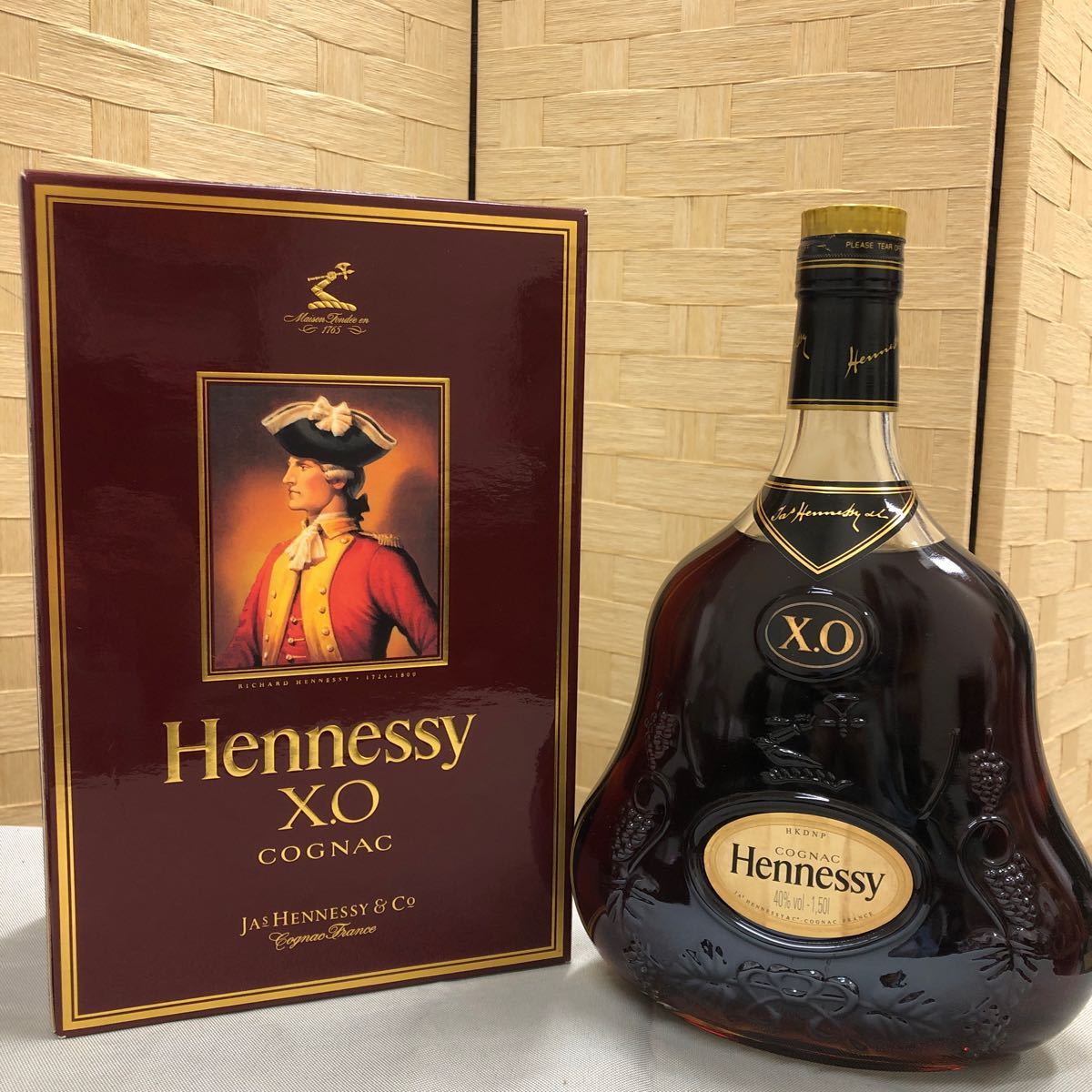 Hennessy ヘネシーXO クリアボトル 金キャップ コニャック 古酒 Hennessy ヘネシーXO クリアボトル 金キャップ コニャック 古酒