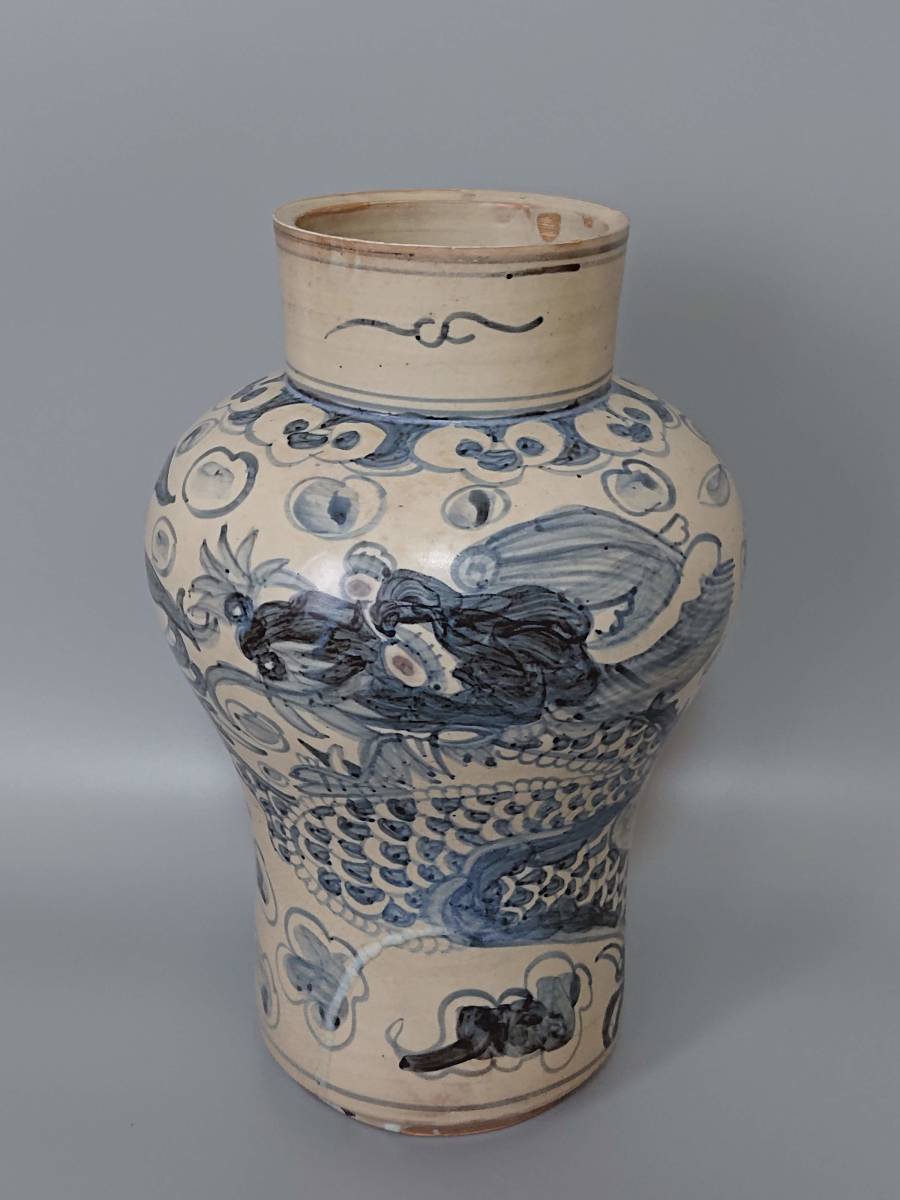 緑屋f□ 朝鮮美術 李朝 染付 華紋 丸壺 提灯壺 高約26cm 朝鮮古陶