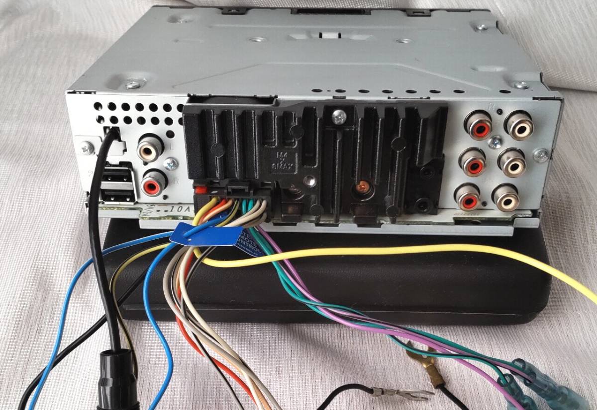 DEH-970 | カロッツェリア カーオーディオ専門 見た目を変えずに音を良くする♪ クレールオンラインショップ 人気衰えない名機　carrozzeria DEH-970　1DINオーディオ　CD，USBx2，SDカード，Bluetooth 中古品