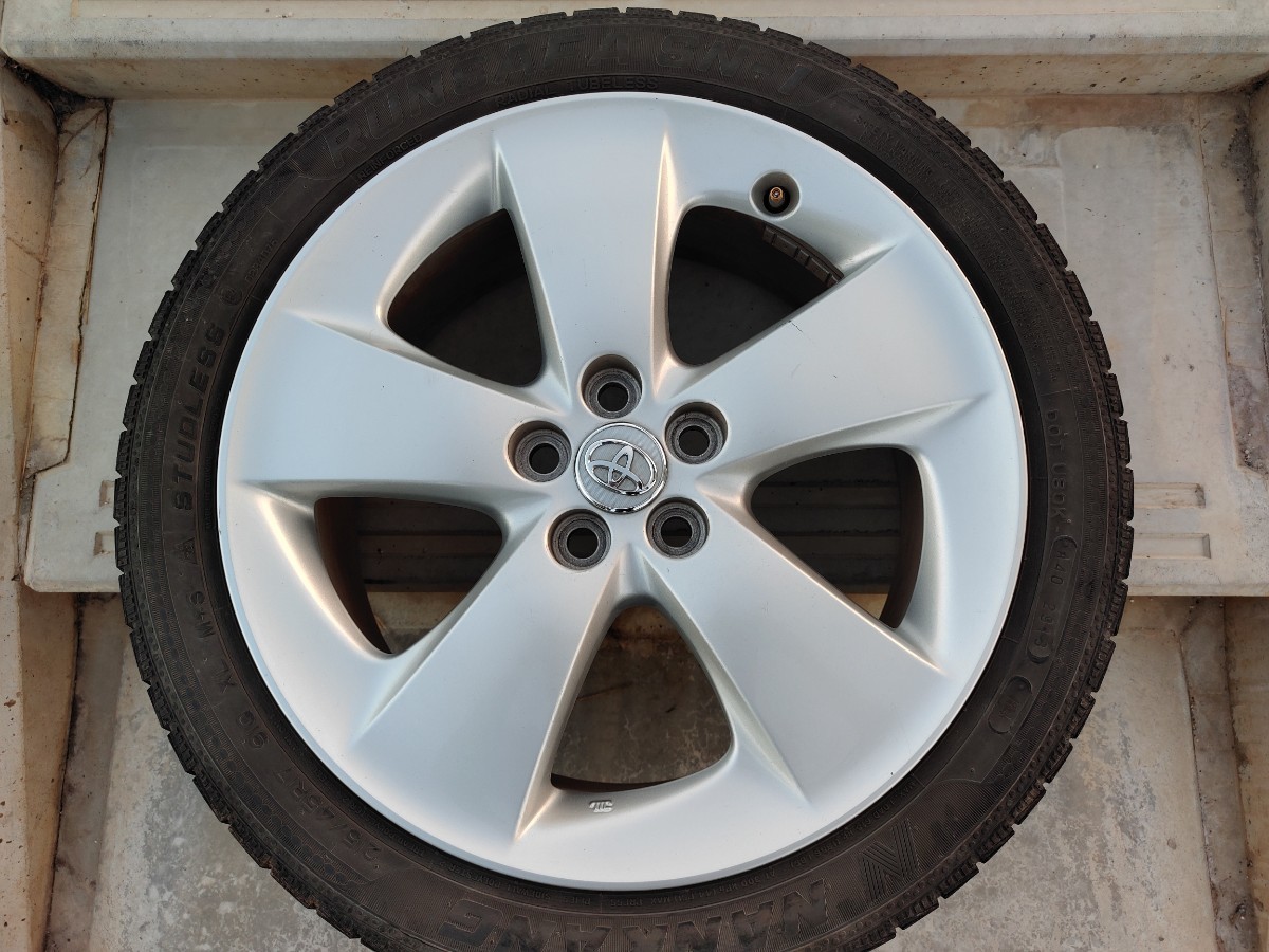 プリウス　30系　純正17インチ　アルミホイール付き スタッドレスタイヤ４本セット