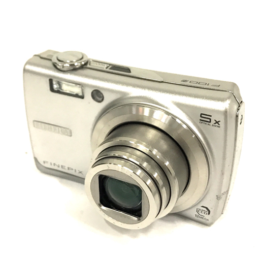 FUJIFILM FINEPIX F100 fd f=6.4-32mm 1:3.3-5.1 コンパクトデジタルカメラ シルバー QG121-52
