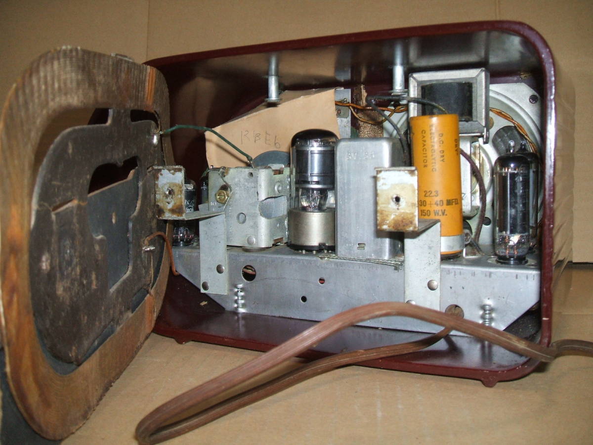 FADA MODEL 1000 CATALIN "BULLET" RADIO 1946年 カタリンラジオ_7