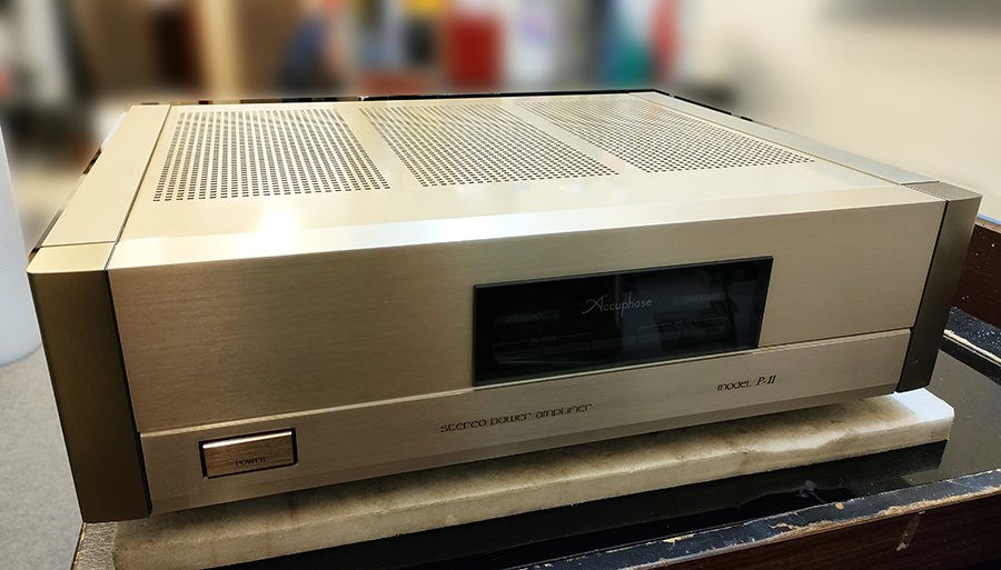 Accuphase アキュフェーズ P-11 ステレオパワーアンプ 動作確認済み 一