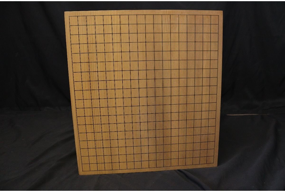 [URA]本榧製足付19路碁盤/厚み16.7cm/約20kg/13-9-71　(検索)骨董/碁盤/囲碁/碁石/ボードゲーム URA]極上&frasl;本榧製19路碁盤&frasl;厚み12.7㎝&frasl;約13㎏&frasl;8-4-51(検)骨董&frasl;囲碁&frasl;将棋 URA]本榧製足付19路碁盤&frasl;重さ約17.5㎏&frasl;厚み16.7cm&frasl;10-2-37 (検索)骨董