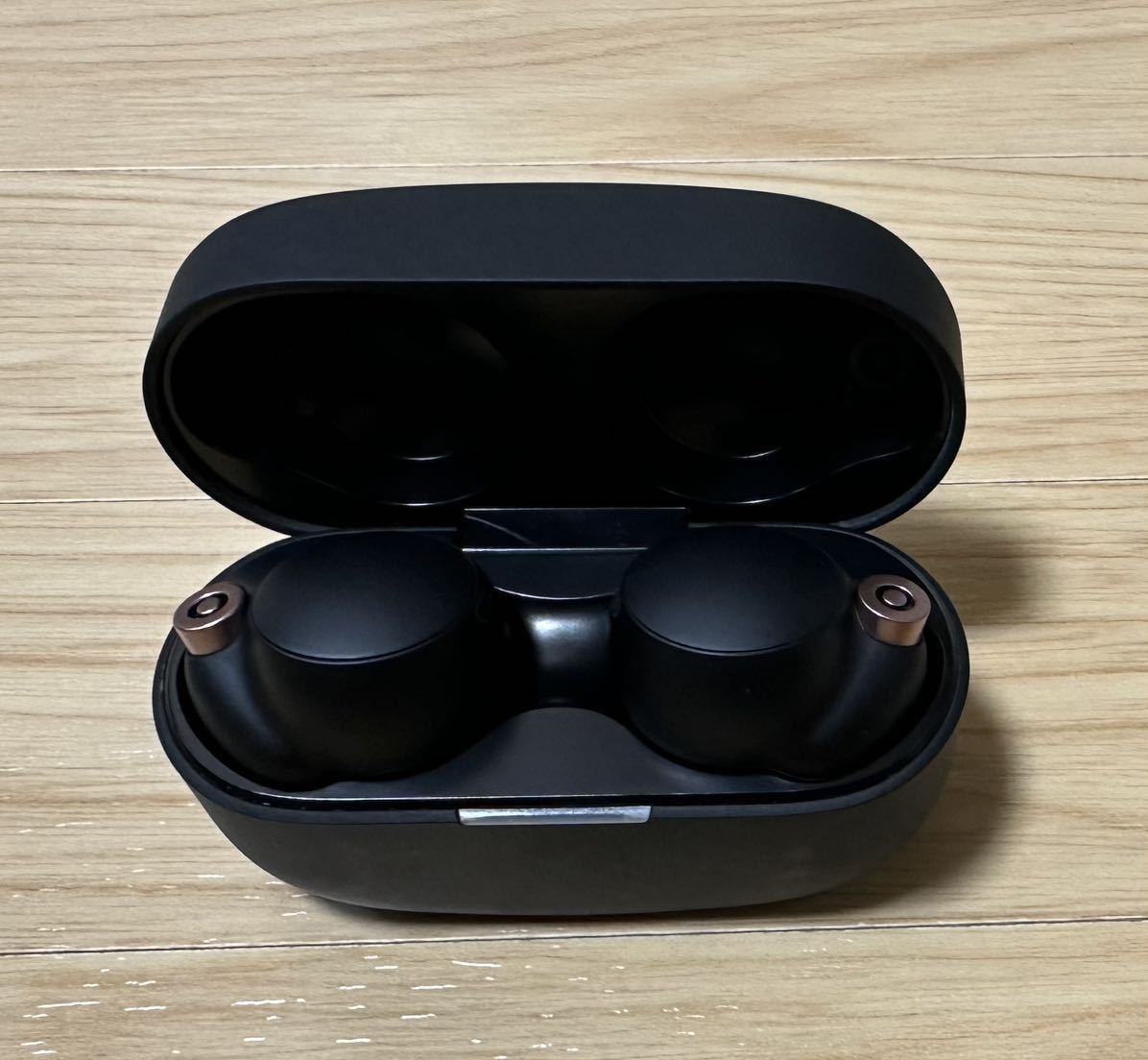 【中古・完動品】　SONYワイヤレスイヤホン WF-1000XM4 ブラック