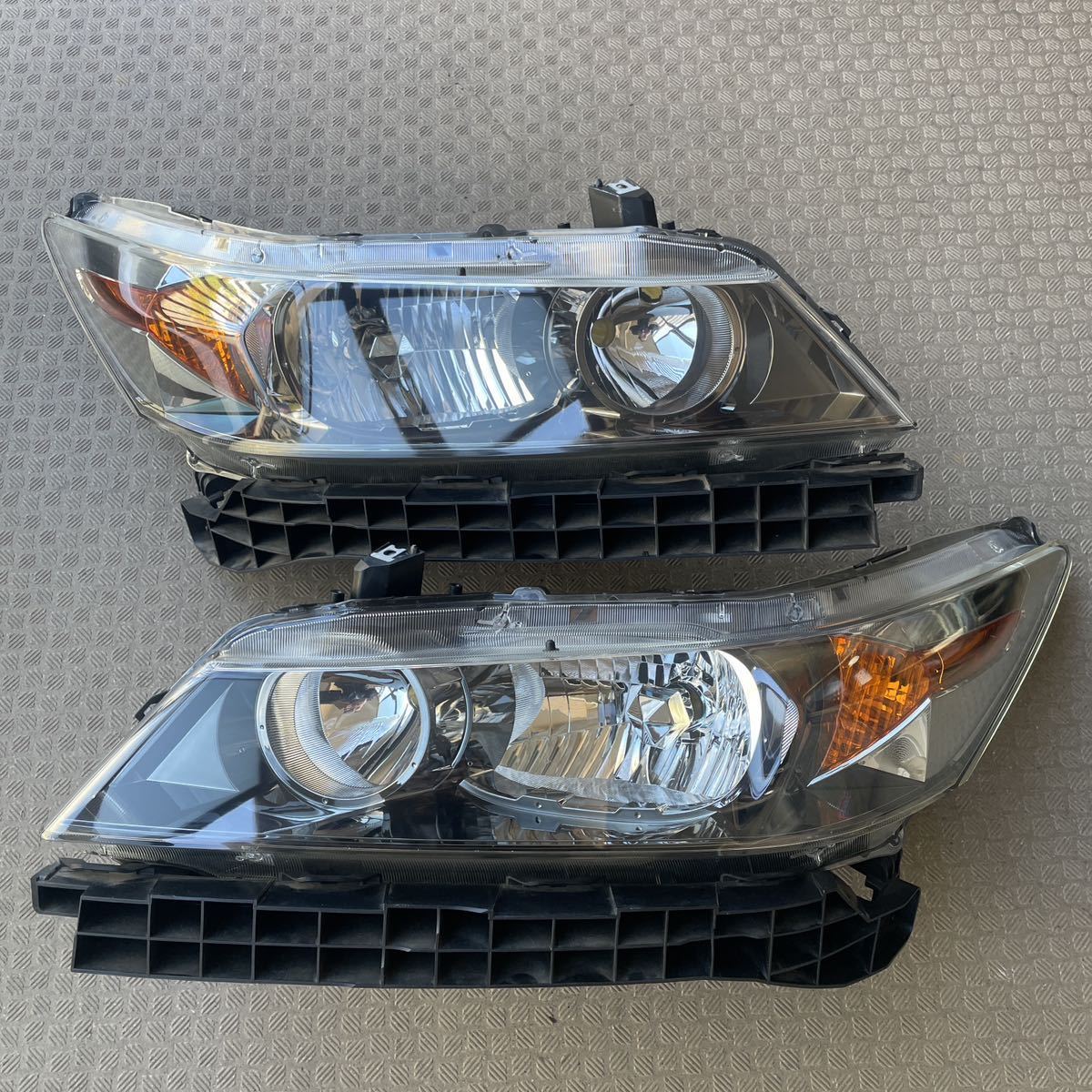 ストリーム ヘッドライト 左右 HID RN6/7 後期 100-22652 JO バラスト 