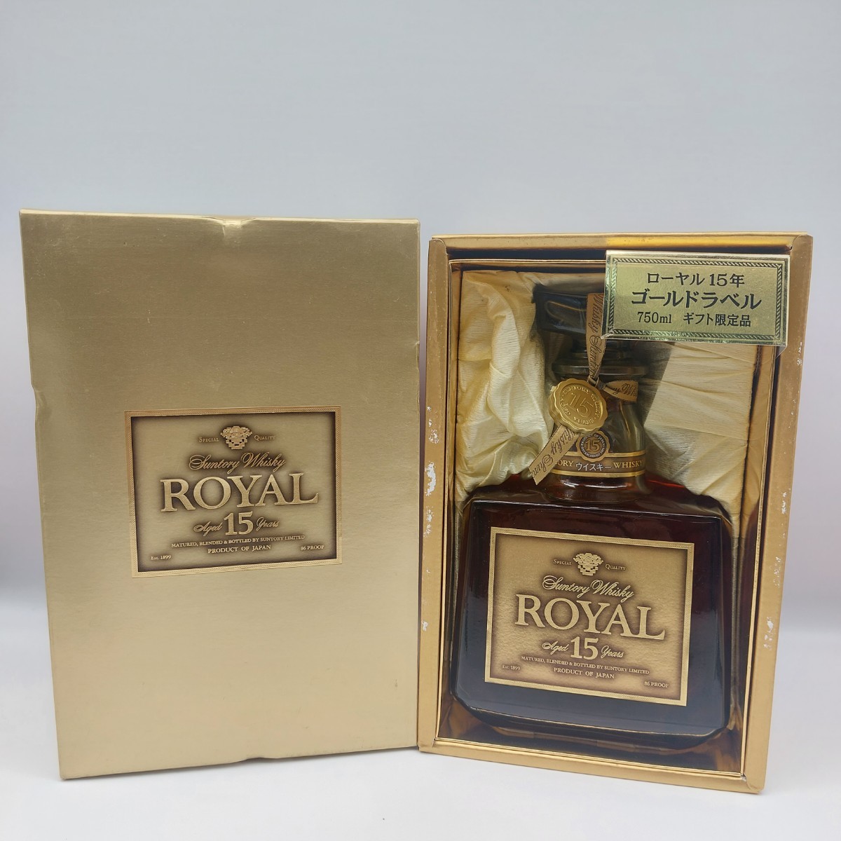 ○未開栓 SUNTORY サントリー ローヤル 15年 ゴールドラベル 750ml 43