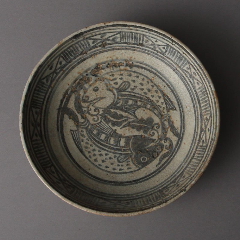 深和】スコータイ、14世紀◇宋胡録鉄絵双魚文皿（唐物 すんころく 古陶  