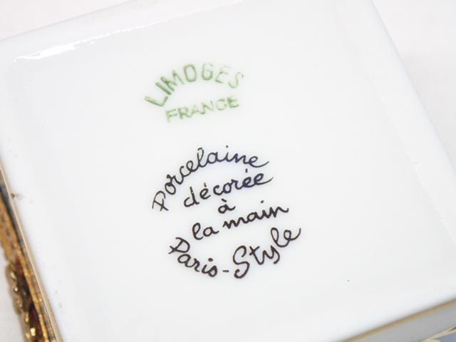 12043[A]【LIMOGES◇リモージュ】小物入れ ピルケース/金彩 金盛/花柄 