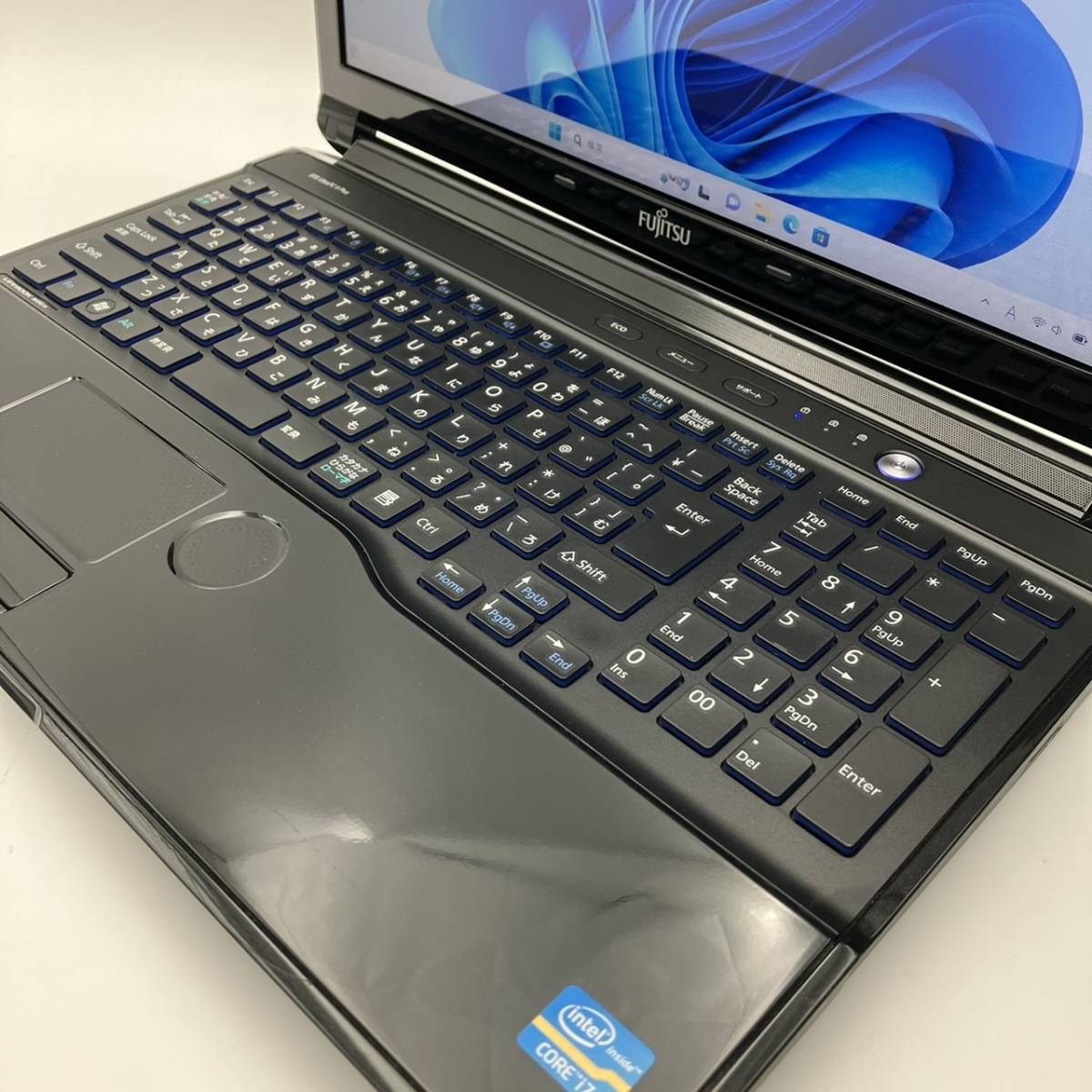 Windows11☆高速i7【新品メモリ16GB/爆速新品SSD/Core i7-3.30GHz