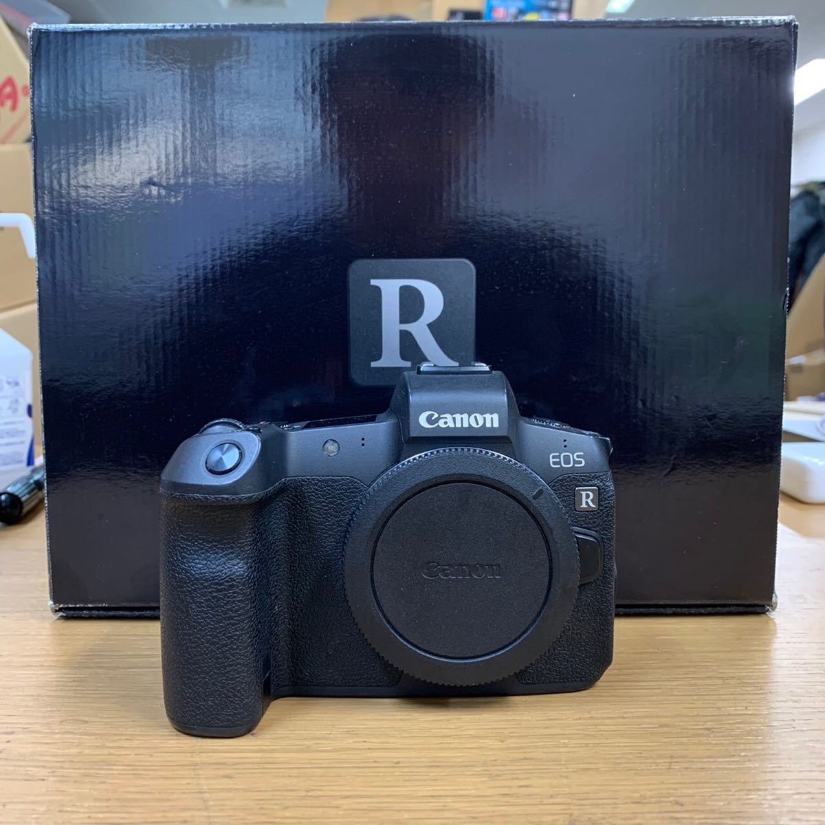 Canon EOS R ボディ 箱付属品有 NN7382