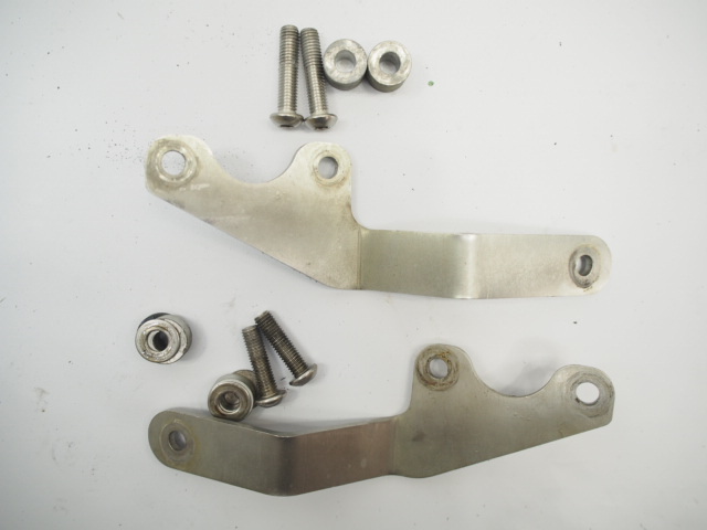 VTR1000SP2 レオビンチLeoVince製サイレンサーステー ブラケット 