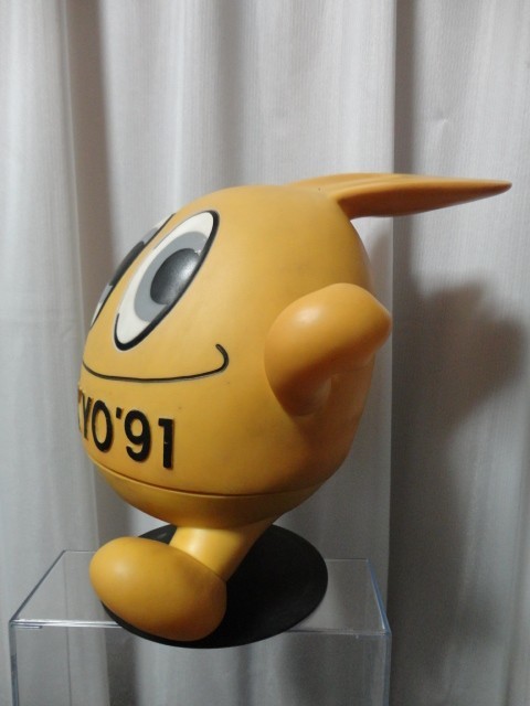 91’東京 世界陸上 貯金箱 トラッフィー