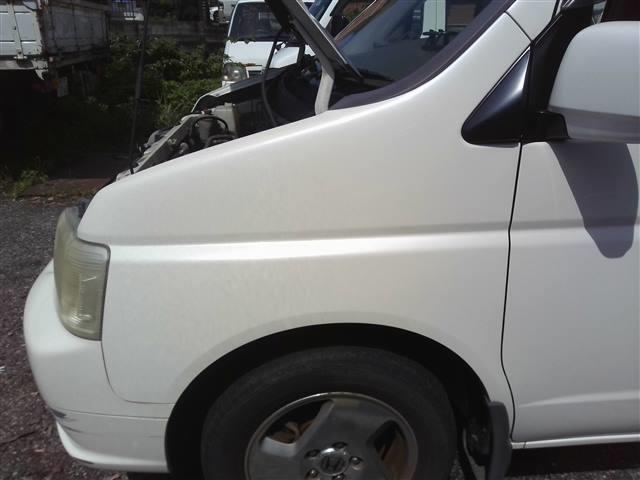 光 中古品)ステップワゴン LA-RF3 左 フロント フェンダー D K20A NH624P