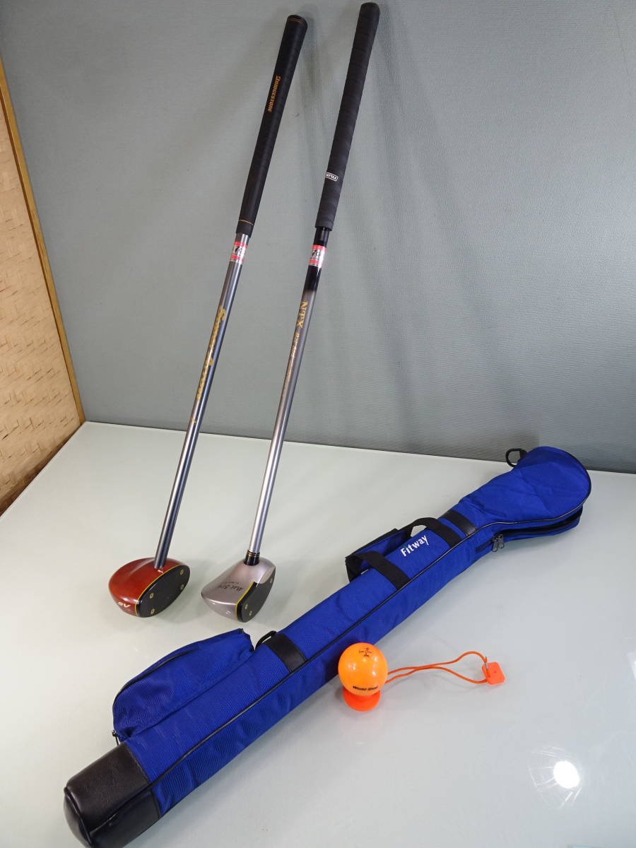 右利き用　パークゴルフクラブ　２本セット　NTX　SuperArroｗ　ソフトケース　玉１個付　中古