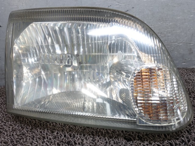 7753 トヨタ ハイエース 後期 KZH100G ヘッドライト右 ヘッドランプ右