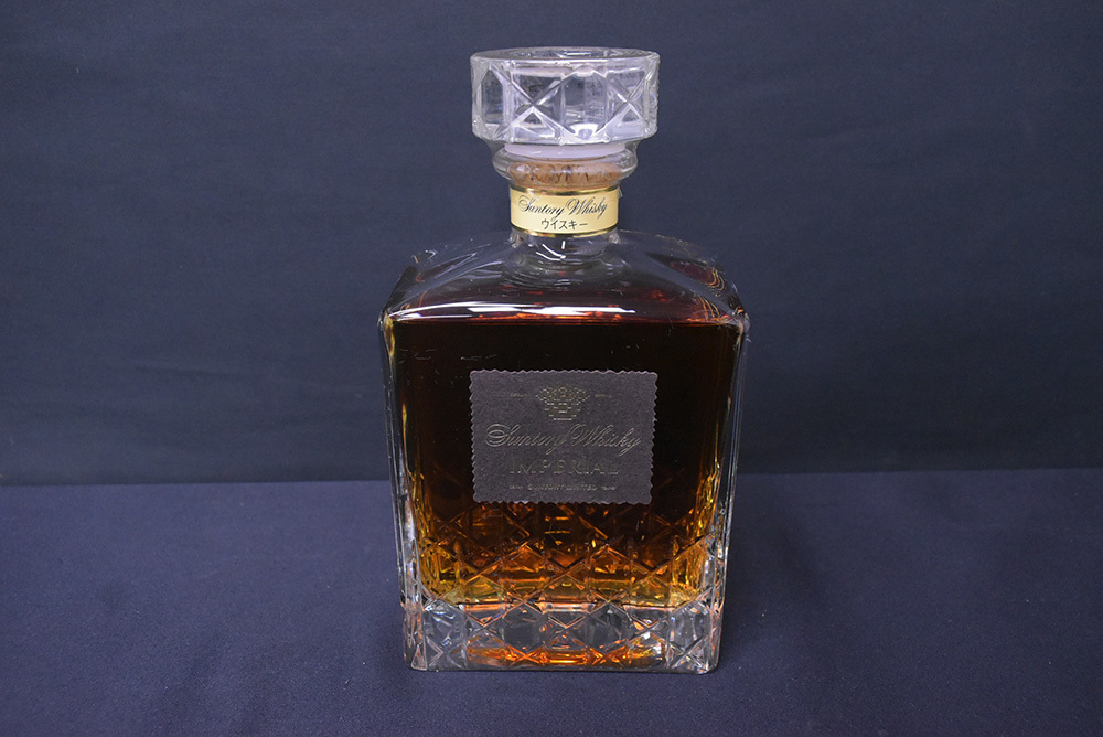 ★未開栓 サントリー インペリアル 600ml 43% 替え栓付き 箱無し 未開栓/古酒/ウイスキー/SUNTORY/サントリー/IMPERIAL/インペリアル