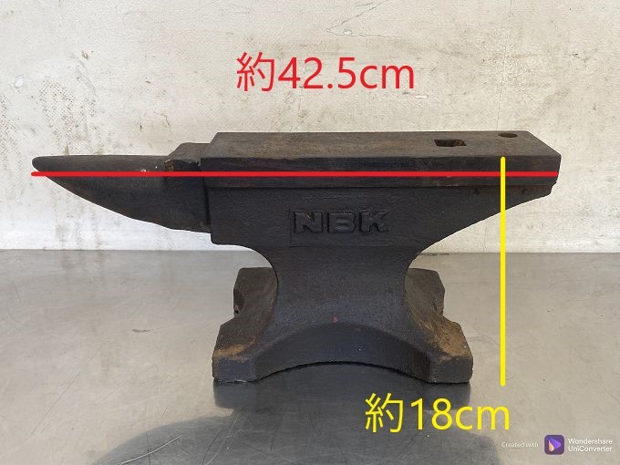 A040 約23kg NBK ナベヤ 角付き 角型 アンビル 金床 叩き台 作業台 