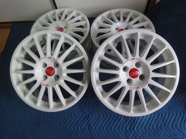 ☆OZレーシング Superturismo 17インチ 7J ET37 4H PCD100 M14 4本 
