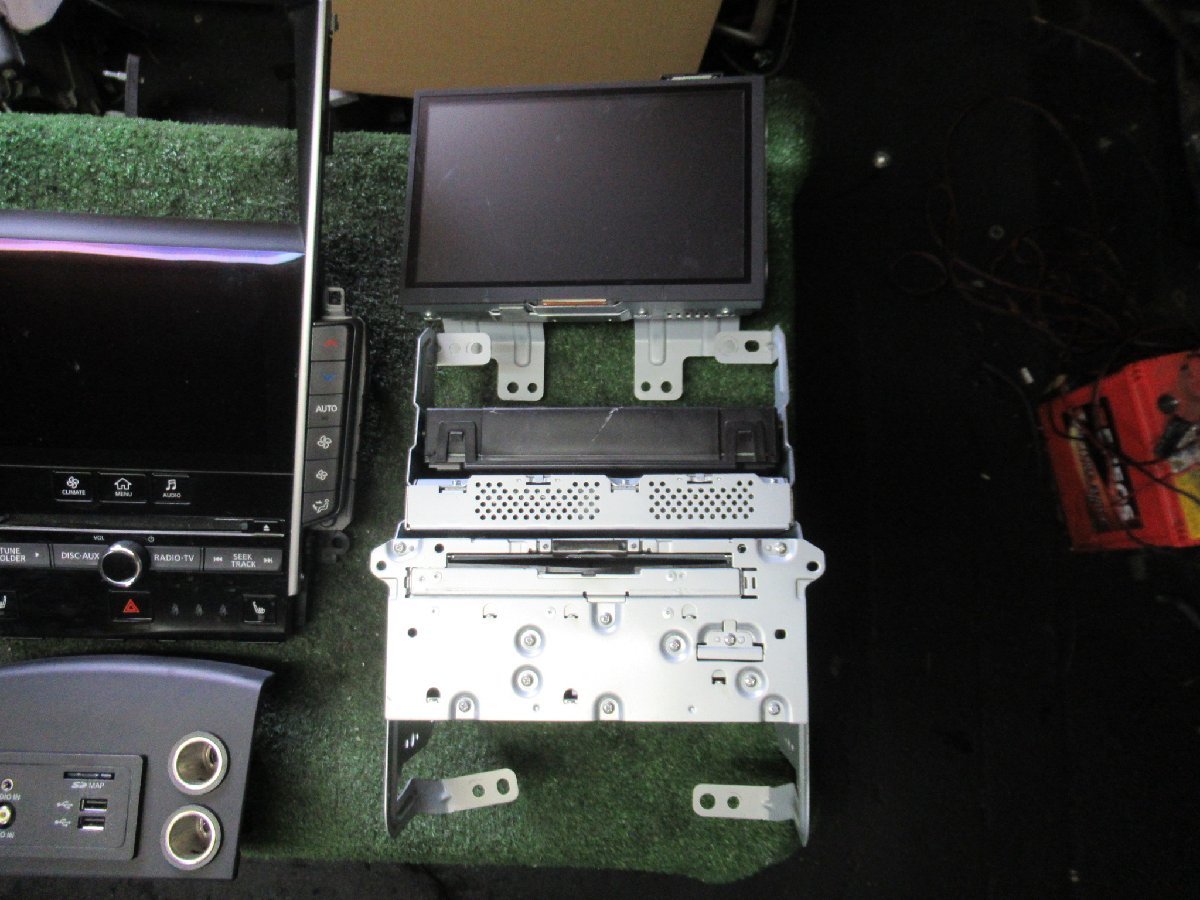 A03280-M) スカイライン (HNV37) 純正 ナビセット マルチ モニター