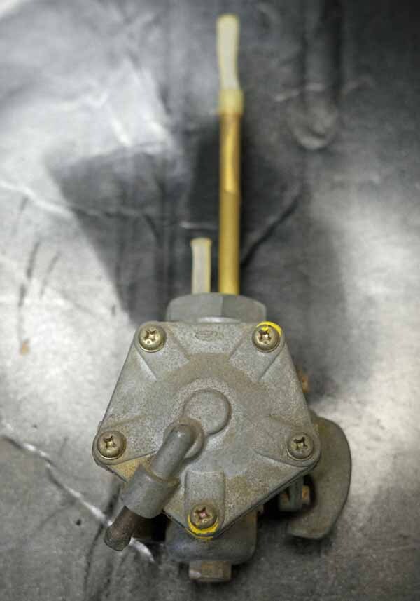 【当時物】SUZUKI GT250 純正ガソリンコック 希少 T250 T350 当時物、SUZUKI T250/T350/T500/GT250 フューエルコック 負圧燃料
