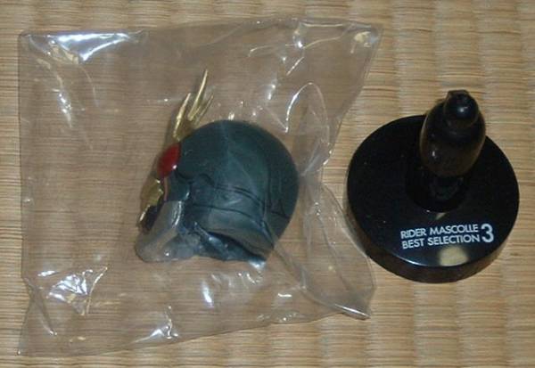 ライダーマスクコレクションベスト3アナザーアギトノーマル台座_1