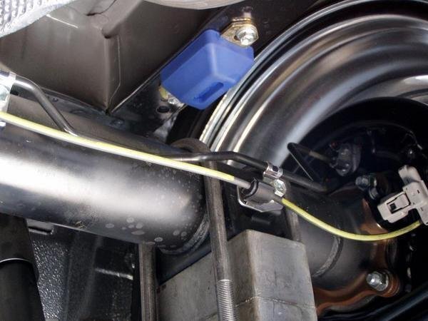 200系ハイエース4WD 薄型バンプストップ3点セット（フロント・リア・リバウンドストップ）＜S-GL/DX/ワゴンGL/1型/2型/3型/4型/5型/6型＞_4