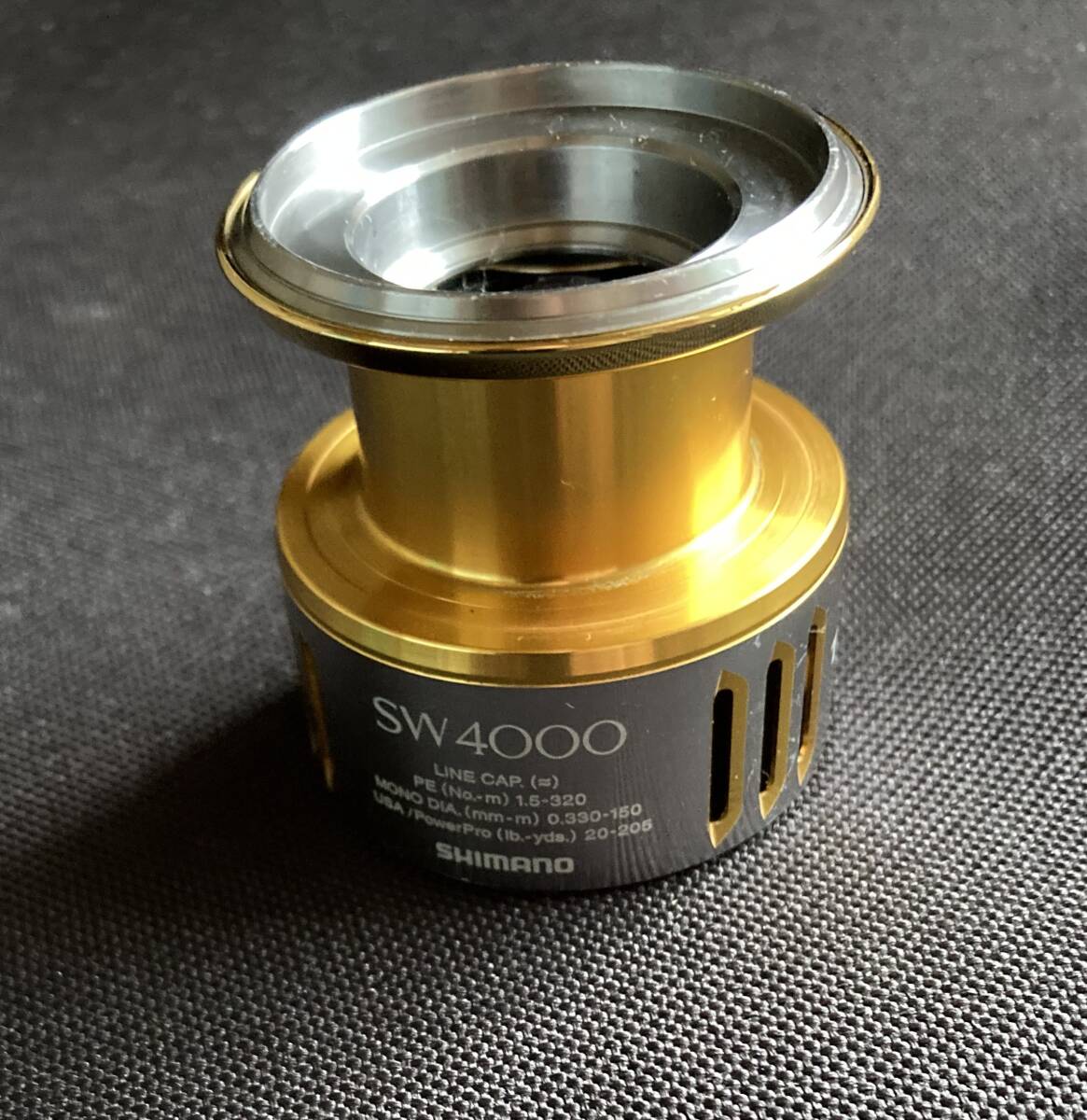 15ツインパワーSW4000XG　替スプール　中古品_1
