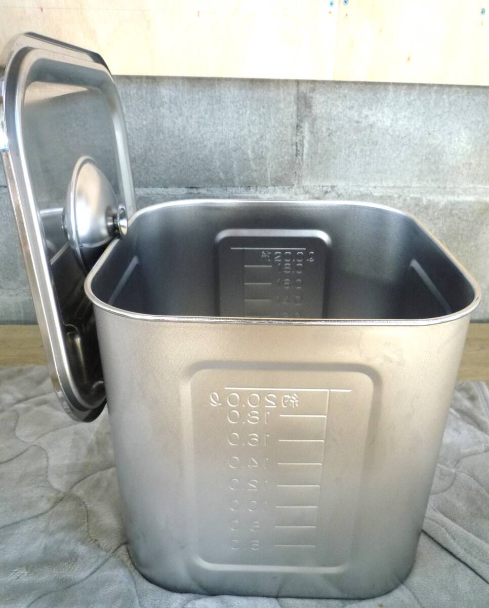 赤川器物製作所 アズワン 目盛付角型キッチンポット 手付 AG21-0 30cm 25L 高300mm 幅310mm 奥310mm 厨房機器 業務用 飲食店 N2406-029_1