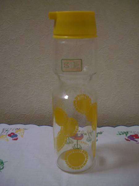 昭和レトロ パイレックスの麦茶ポット サーバ 耐熱ガラス 缶 売買されたオークション情報 Yahooの商品情報をアーカイブ公開 オークファン Aucfan Com 昭和レトロ パイレックスの麦茶ポット サーバ 耐熱ガラス 缶 売買されたオークション情報 Yahooの商品情報をアーカイブ公開 オークファン Aucfan Com