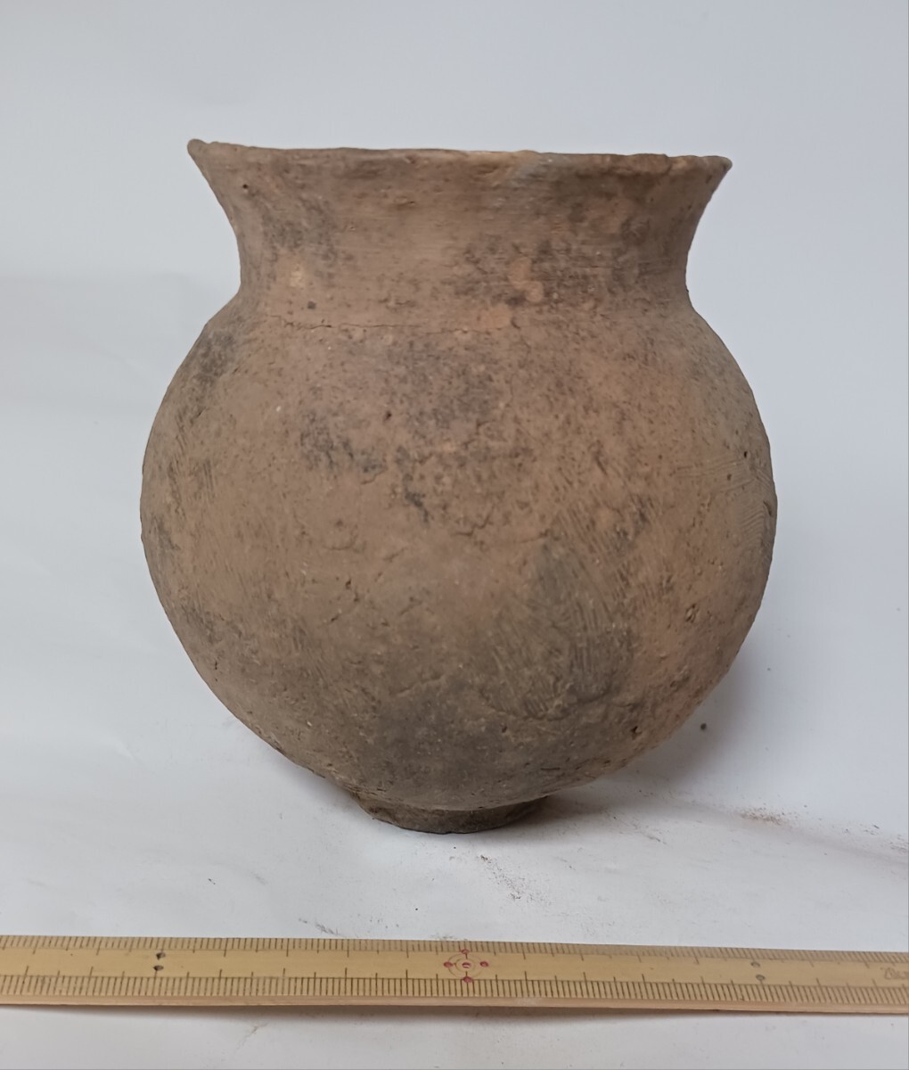 弥生土器 壺 完品 弥生土器壺(完形品) 弥生土器 広口壺 完形品 刷毛目 平底 黒斑 弥生
