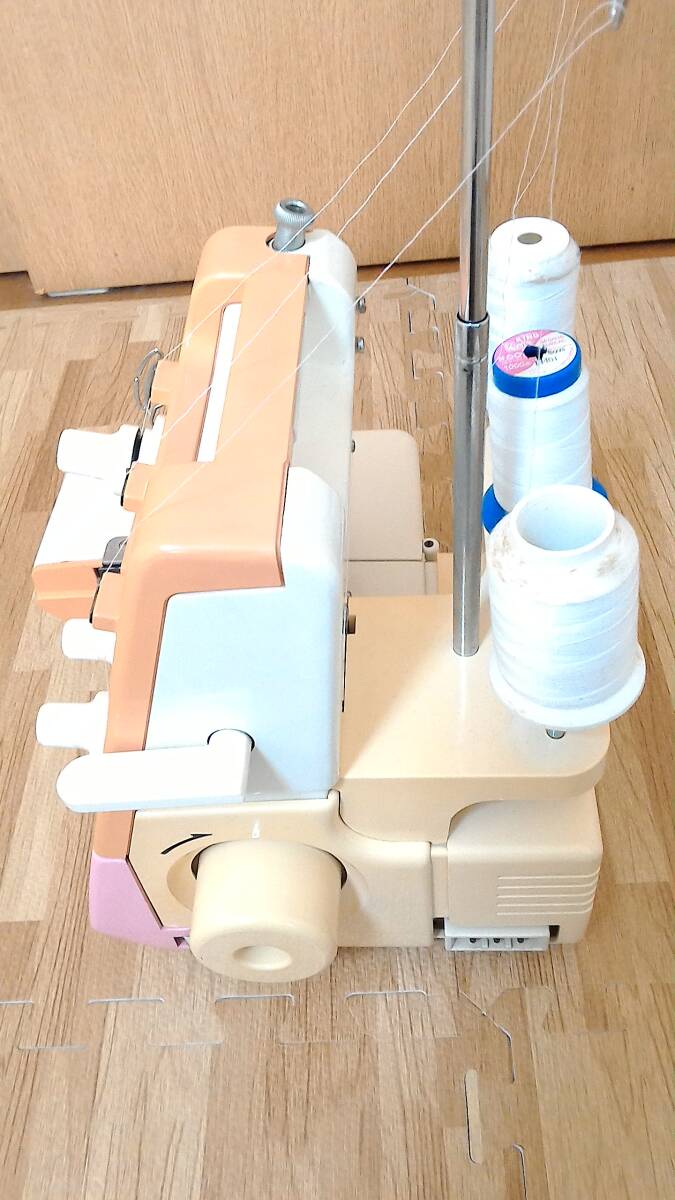 brother ミシン HOMELock　フットコントローラー付き　きれいにかかれます！　クリーニング注油済み_6