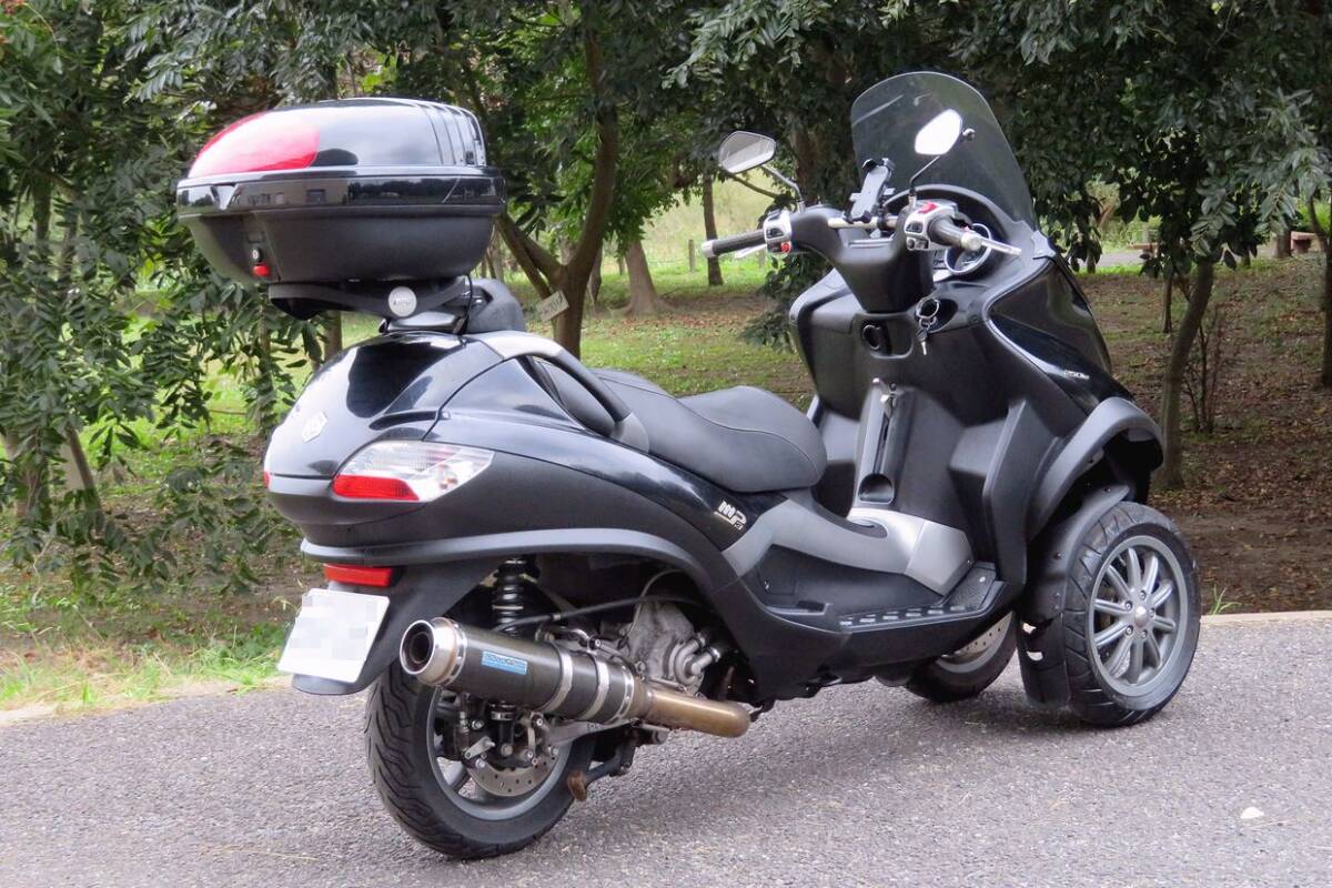 ☆250ccトライク 普通自動車免許（AT限定可）ピアジオMP3□走行約1,1万