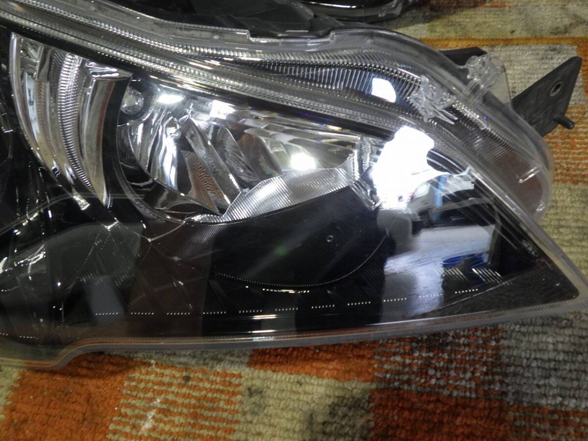 070924 レガシィ B4 BM9 美品 インナーブラック HID ヘッド ライト ランプ 左右 BR9　［E×2］ レガシィ B4 前期 美品 パーツ DBA-BM9(10062108
