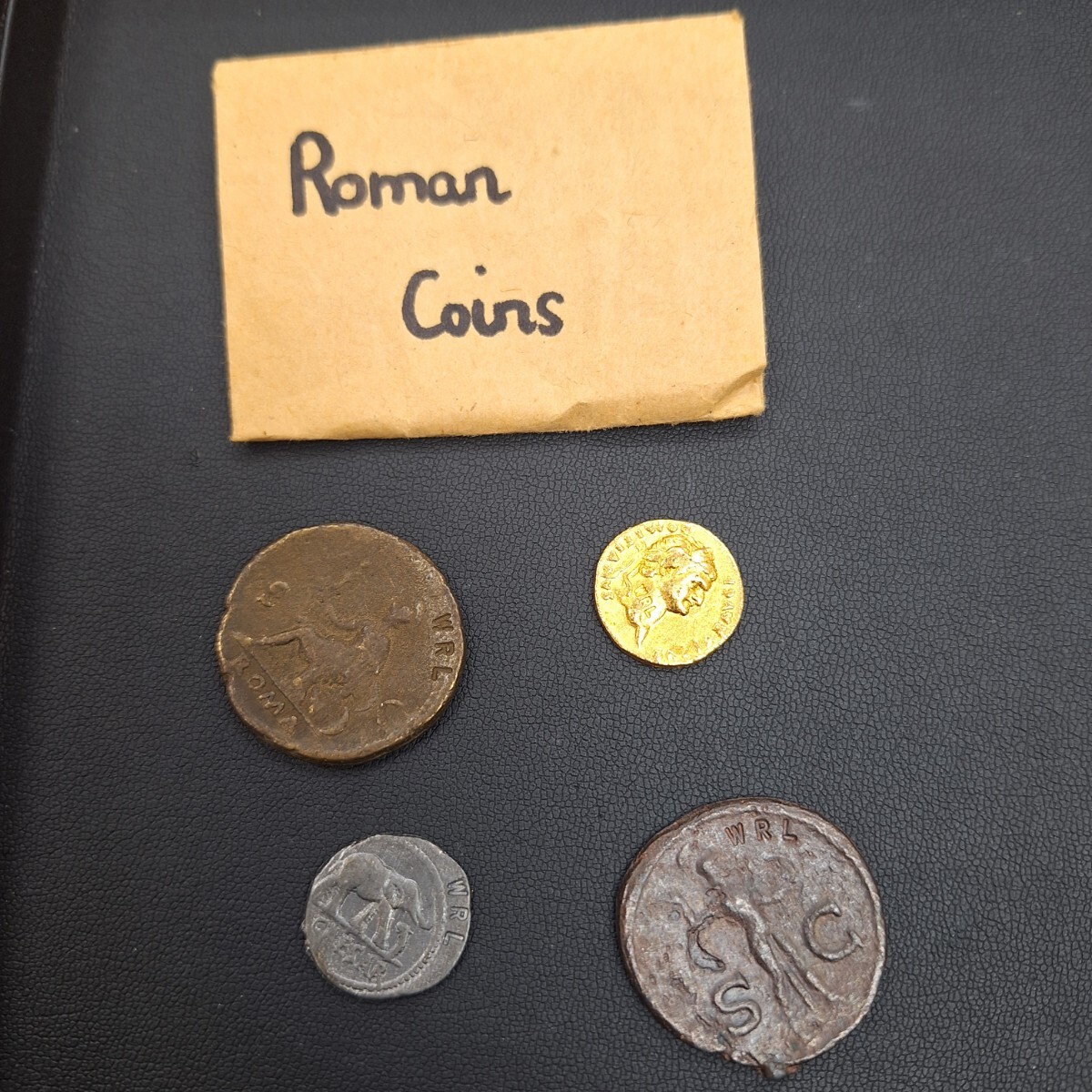 ROMAN COIN ☆ローマのアンティークコイン ニューイアーセール☆