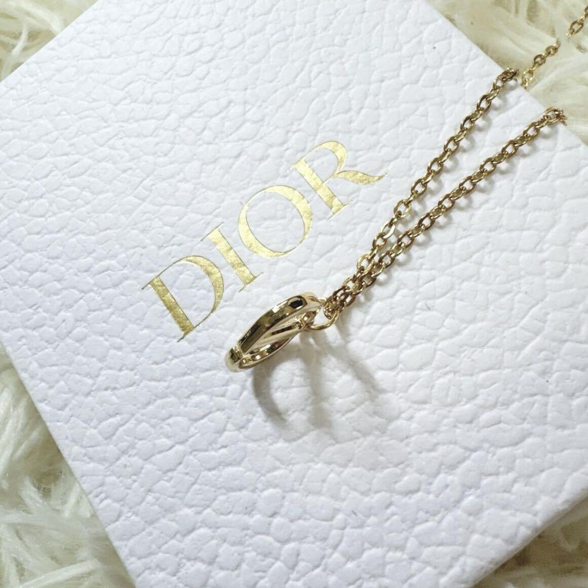 【新品未使用】箱付き！Christian Dior クリスチャンディオール CDロゴ チャーム&ネックレス ペンダント ゴールド 50cm レディース メンズ _5