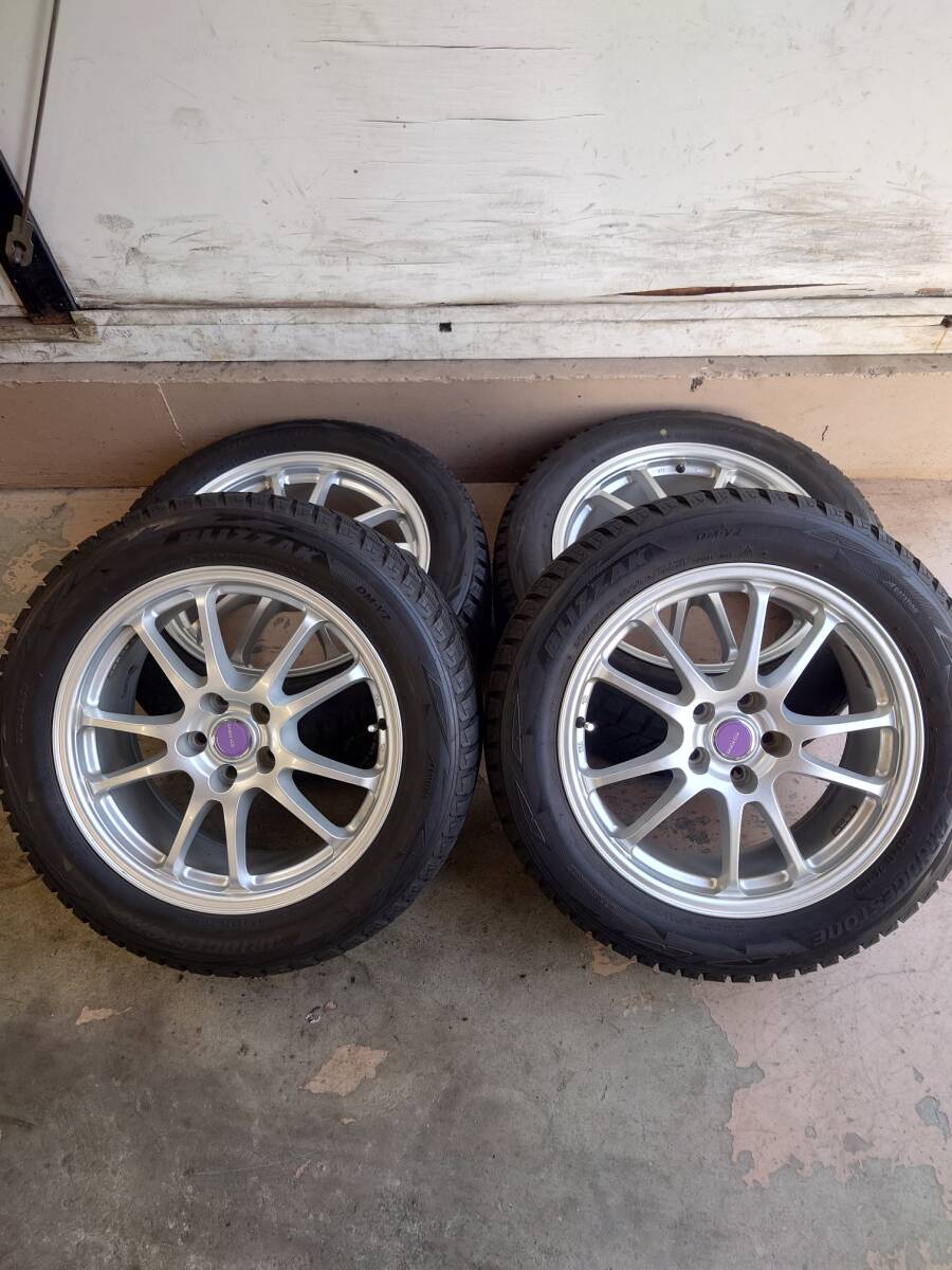 美品☆ 超バリ山☆ 235/55R18 ブリジストン DM-V2 スタッドレス