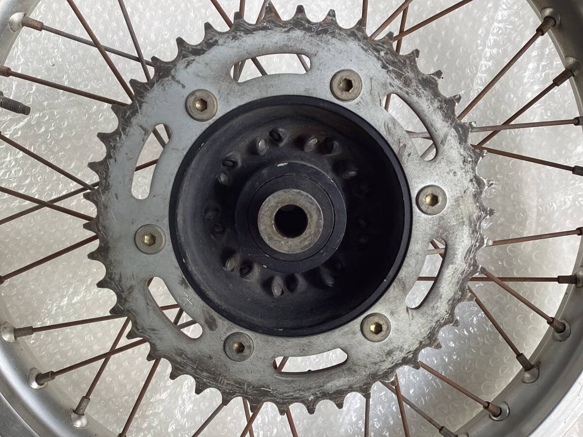 XLR200R MD29 XLR125R JD16 程度良好 純正 リアホイール 曲りなし