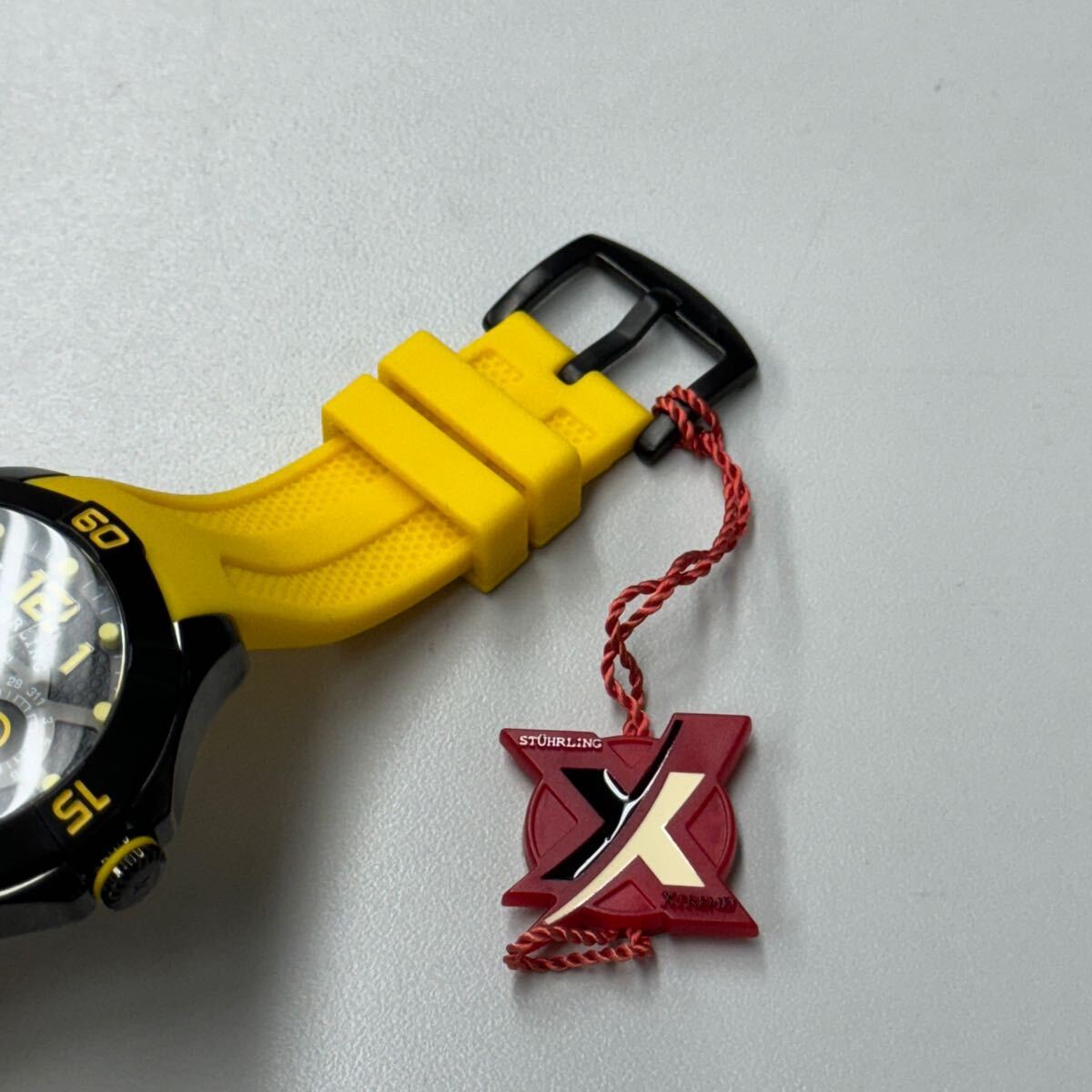 STUHRLING ストゥーリング 49mm 新品未使用　長期保管品　電池交換済み 78264BK-YL イエロー　_3